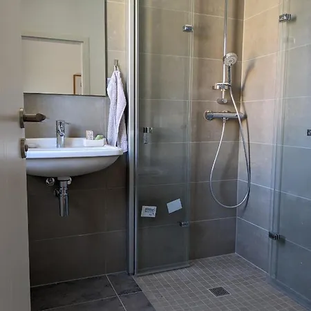 Badischer Neubau-ruhe-kunst-natur * Rheinau