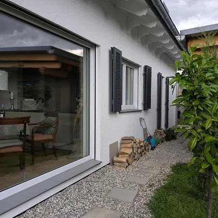 Badischer Neubau-ruhe-kunst-natur Rheinau