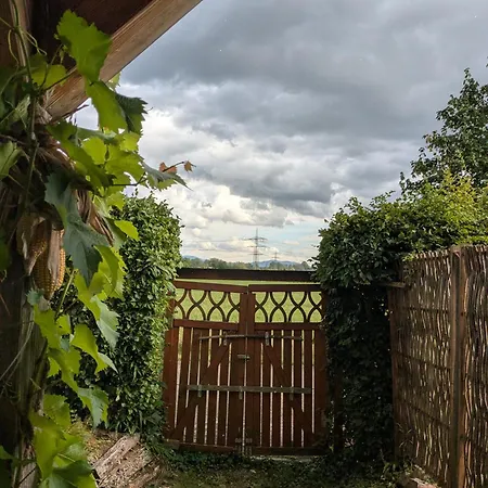 Badischer Neubau-ruhe-kunst-natur * Rheinau