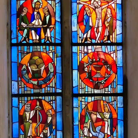 Badischer Neubau-ruhe-kunst-natur ריינאו